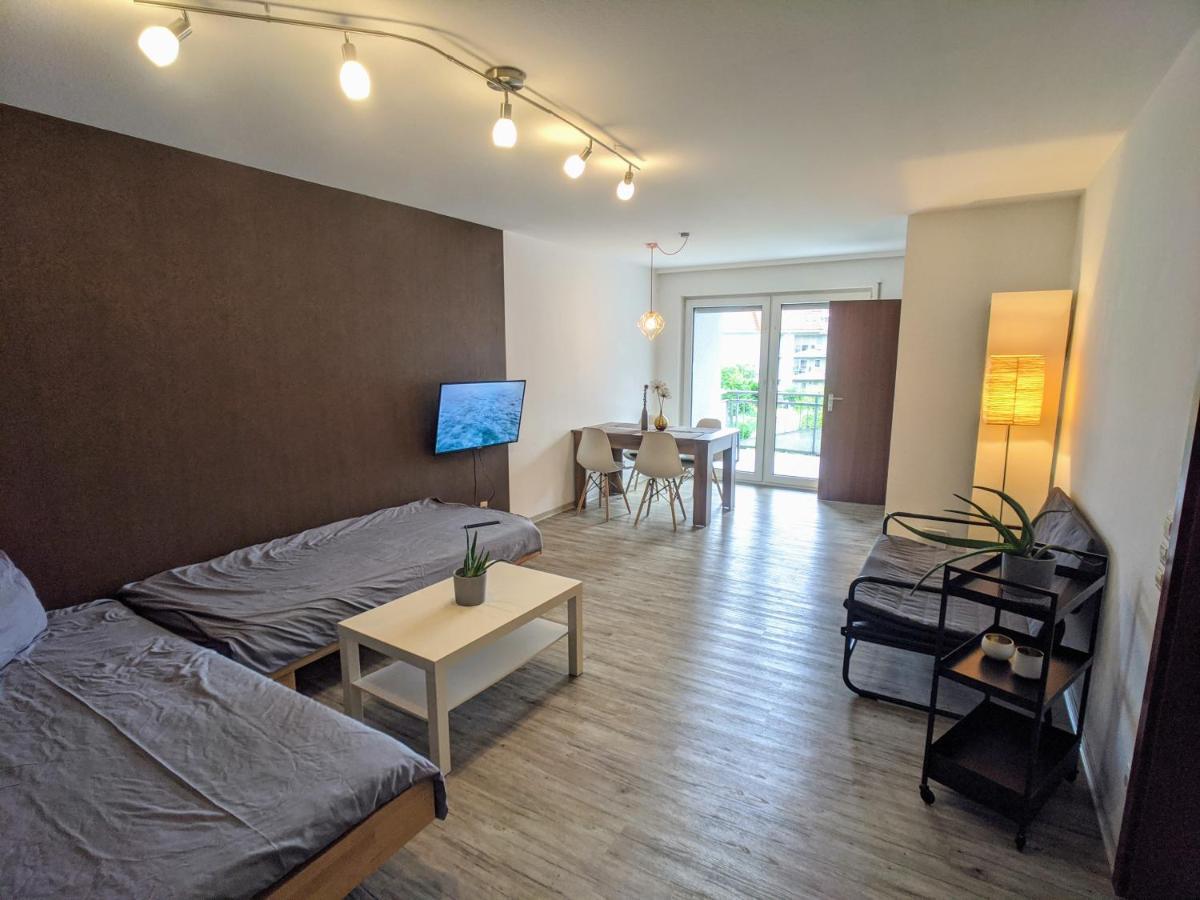 קירכהיים אונטר טק Ideale Messe/Airport Wohnung 15Min Fahrtweg מראה חיצוני תמונה