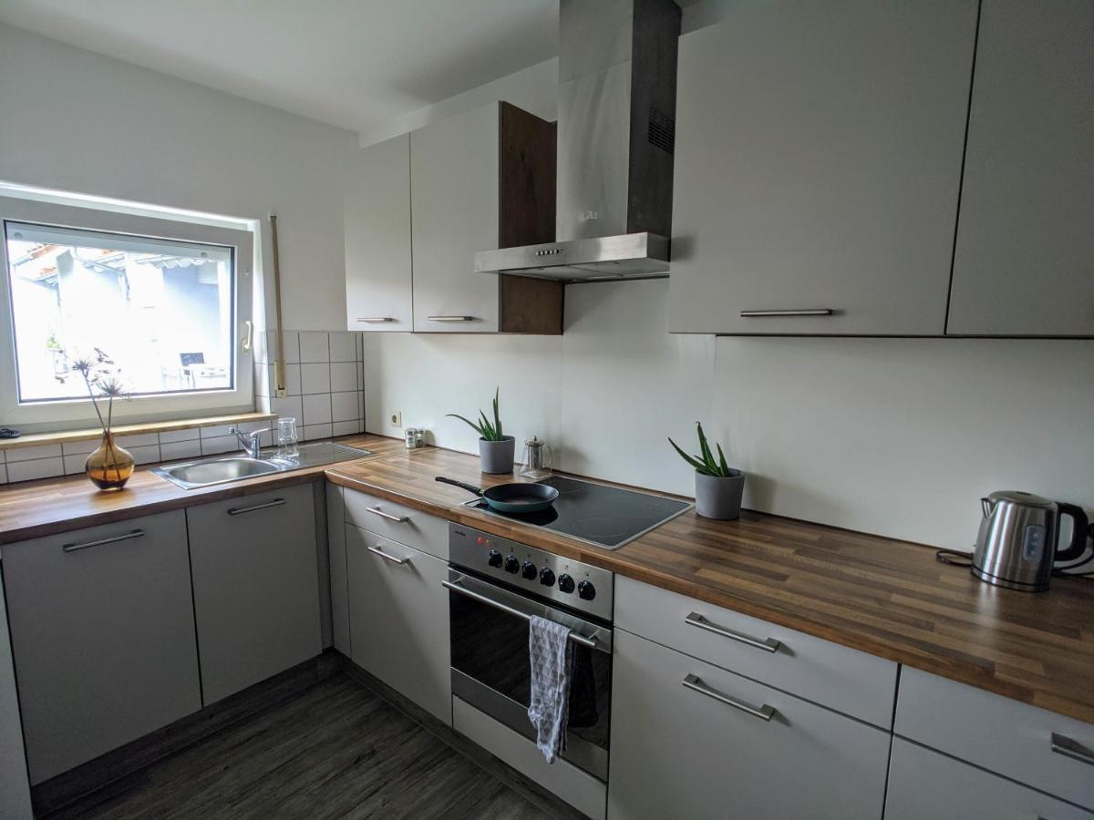 קירכהיים אונטר טק Ideale Messe/Airport Wohnung 15Min Fahrtweg מראה חיצוני תמונה