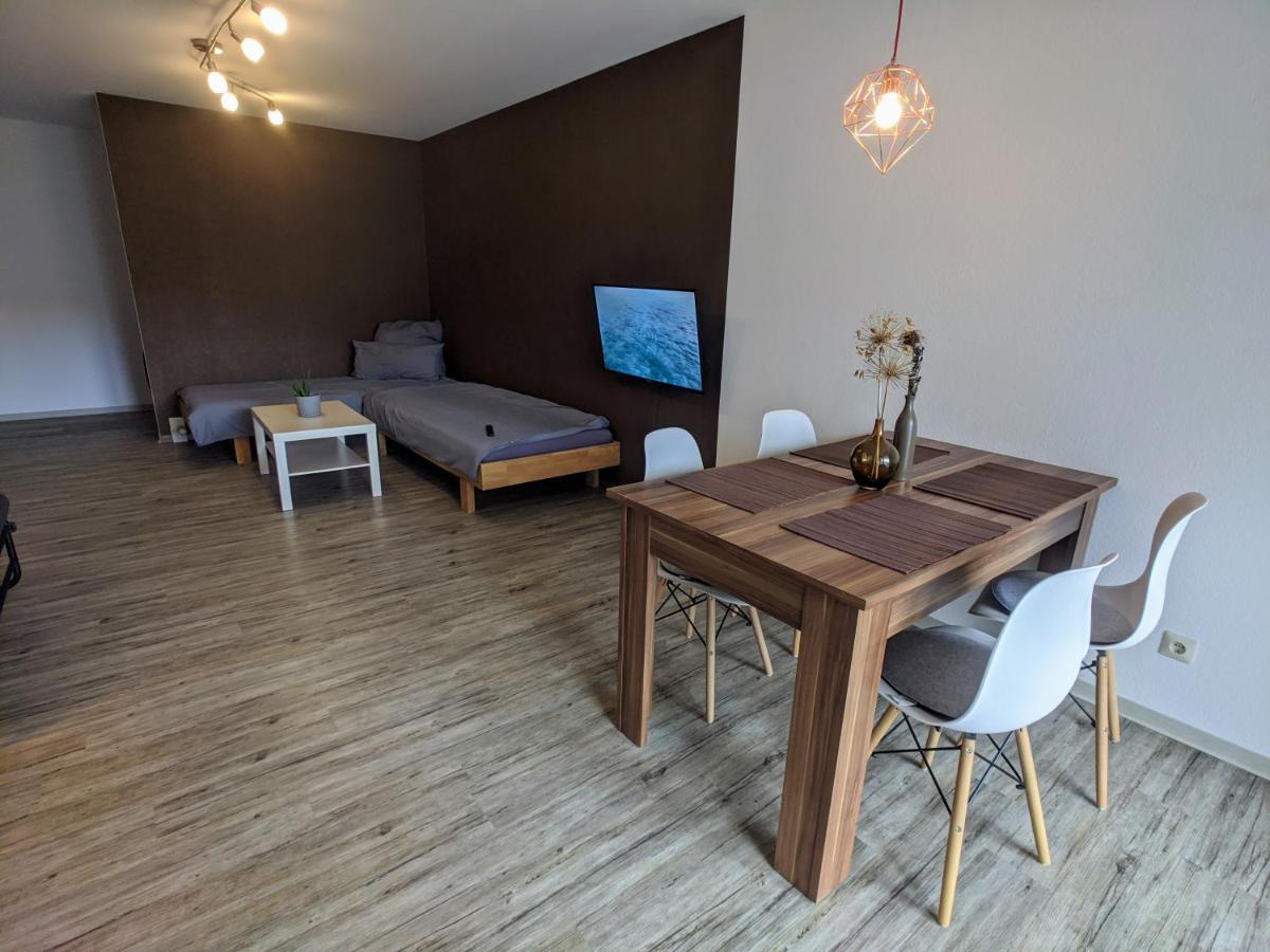 קירכהיים אונטר טק Ideale Messe/Airport Wohnung 15Min Fahrtweg מראה חיצוני תמונה